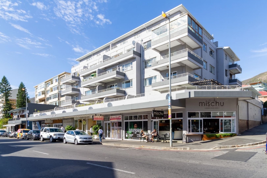 1 Bedroom Property for Sale in Sea Point Western Cape